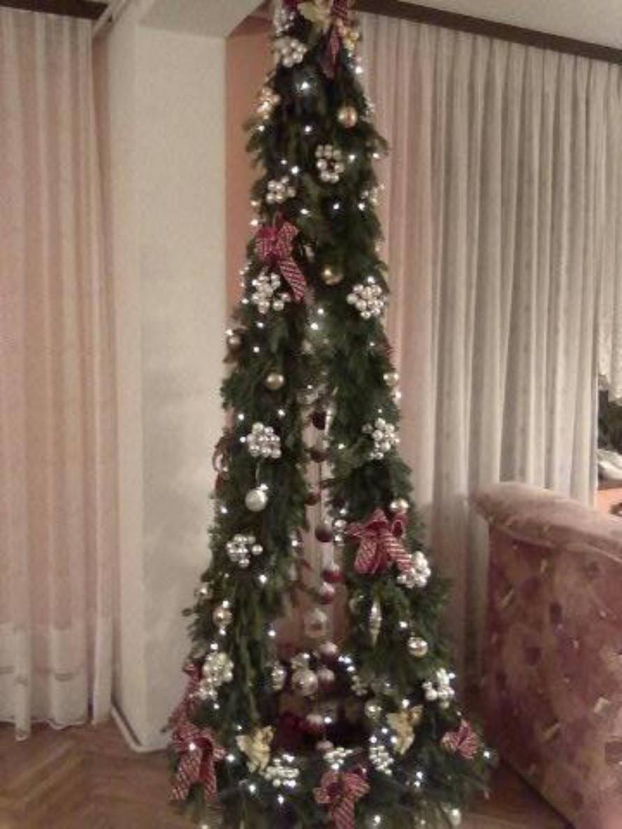 Šaljite fotografije božićnih jelki i osvojite vrijednu nagradu...