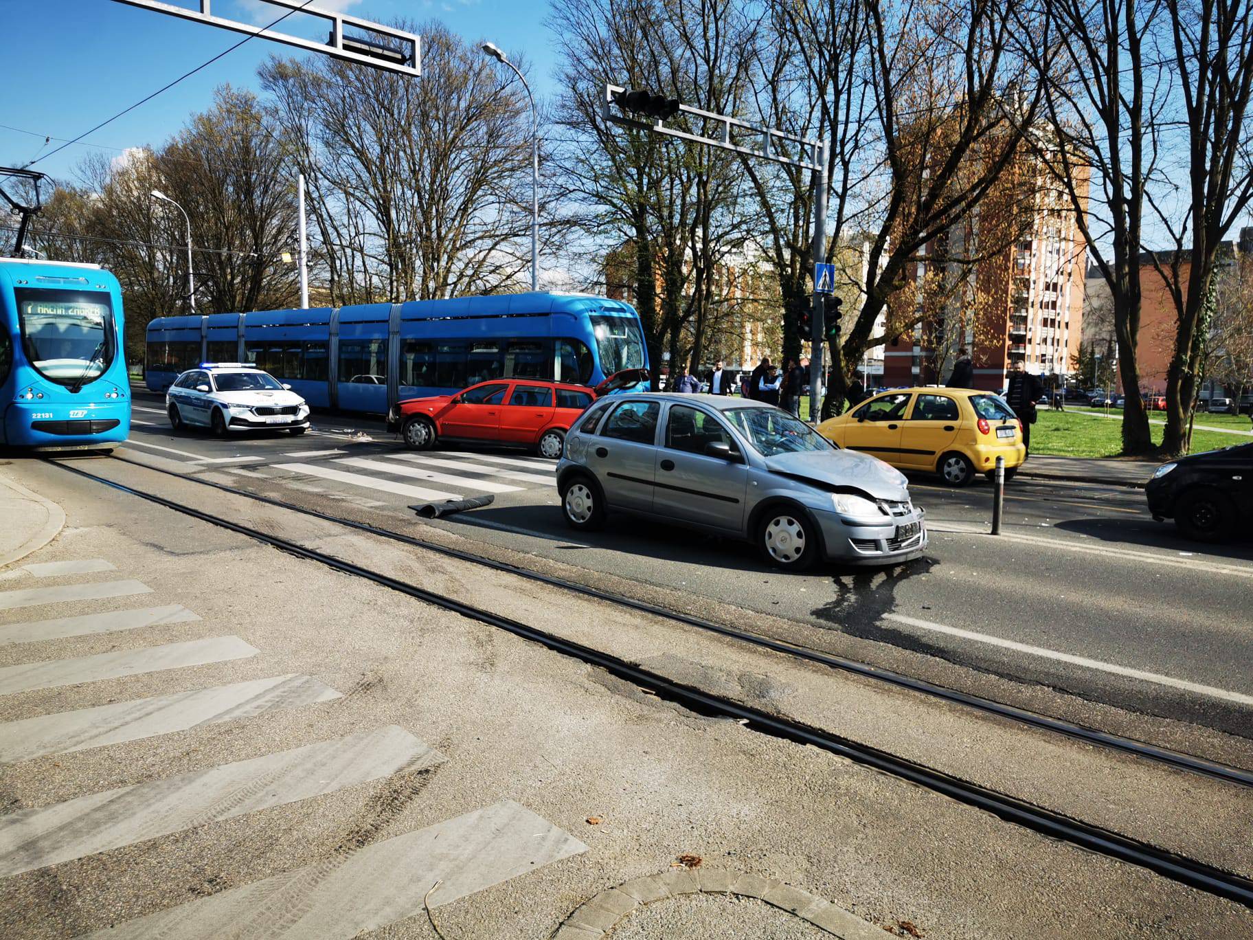 Sudar tri auta kod Zoološkog u Zagrebu: 'Baš je grdo izgledalo, nadam se da su  svi dobro...'