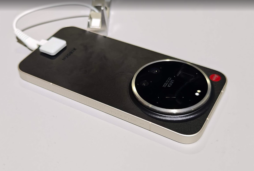 VIDEO Xiaomi i Leica napravili su ludi foto telefon s rotirajućim prstenom. Ovo su prvi dojmovi