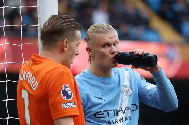 Premier League - Manchester City v Everton