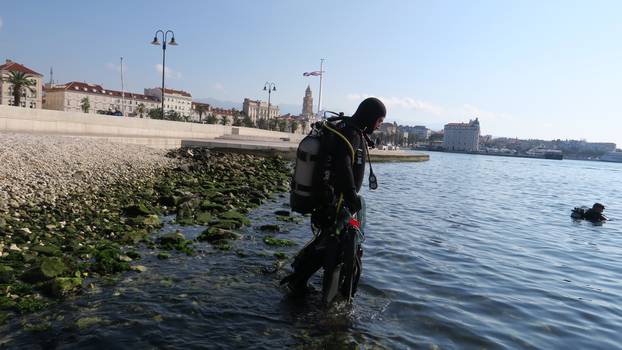 Split: U luci održana ekološka akcija "Ronimo za Jadran"