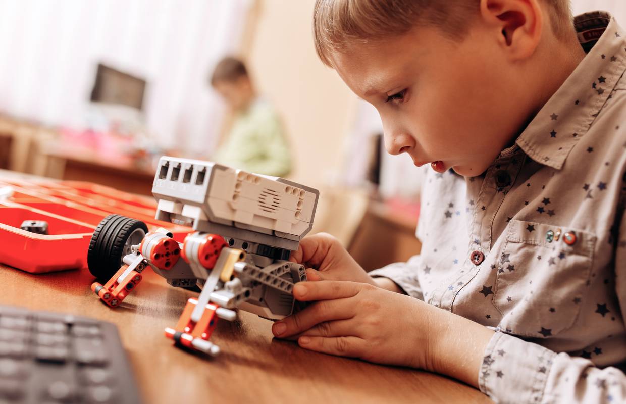 Kako vide budućnost: Male će robotičare ocjenjivati profesori