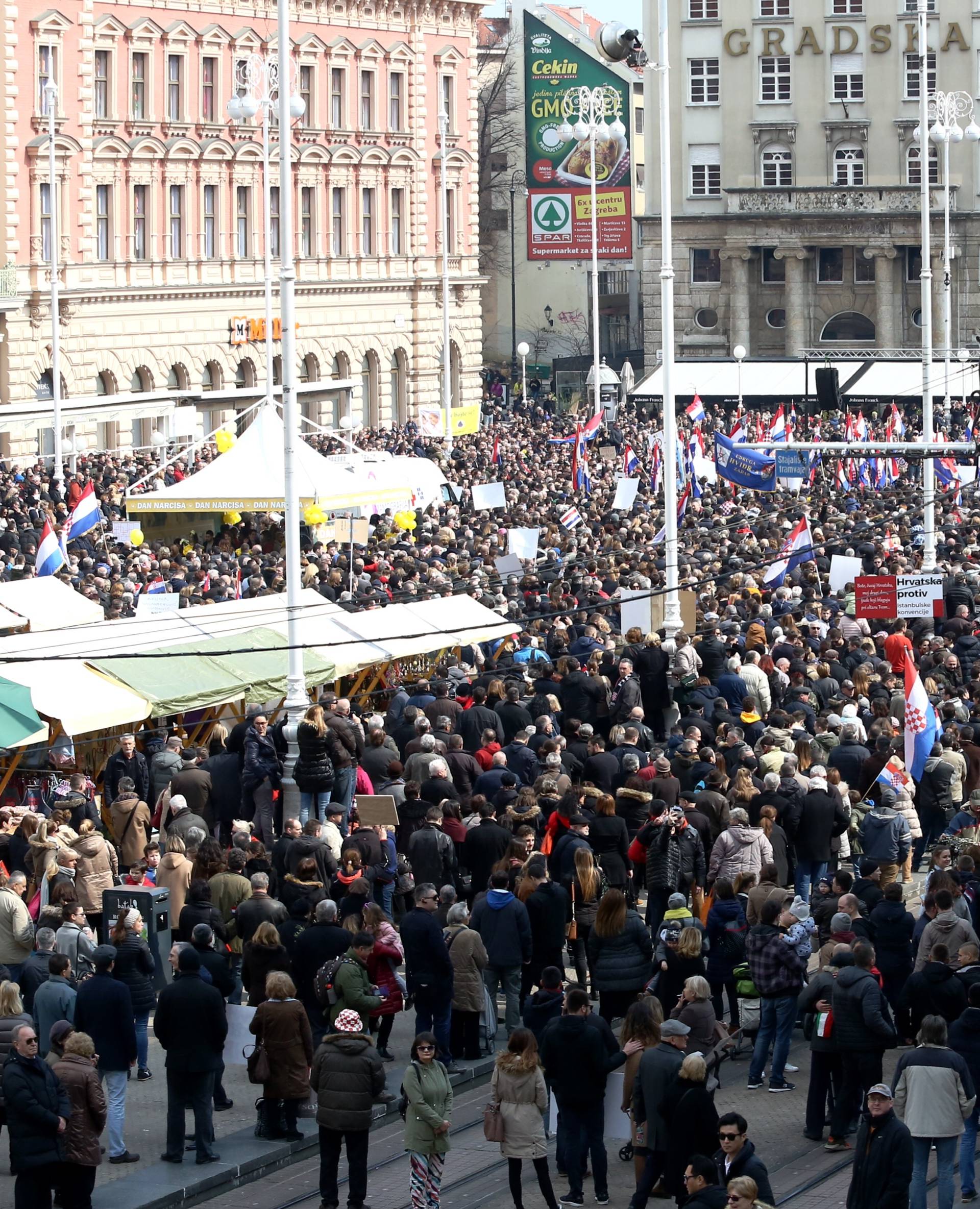 'Bilo je 5000 prosvjednika, na Trgu su bila još dva događaja...'