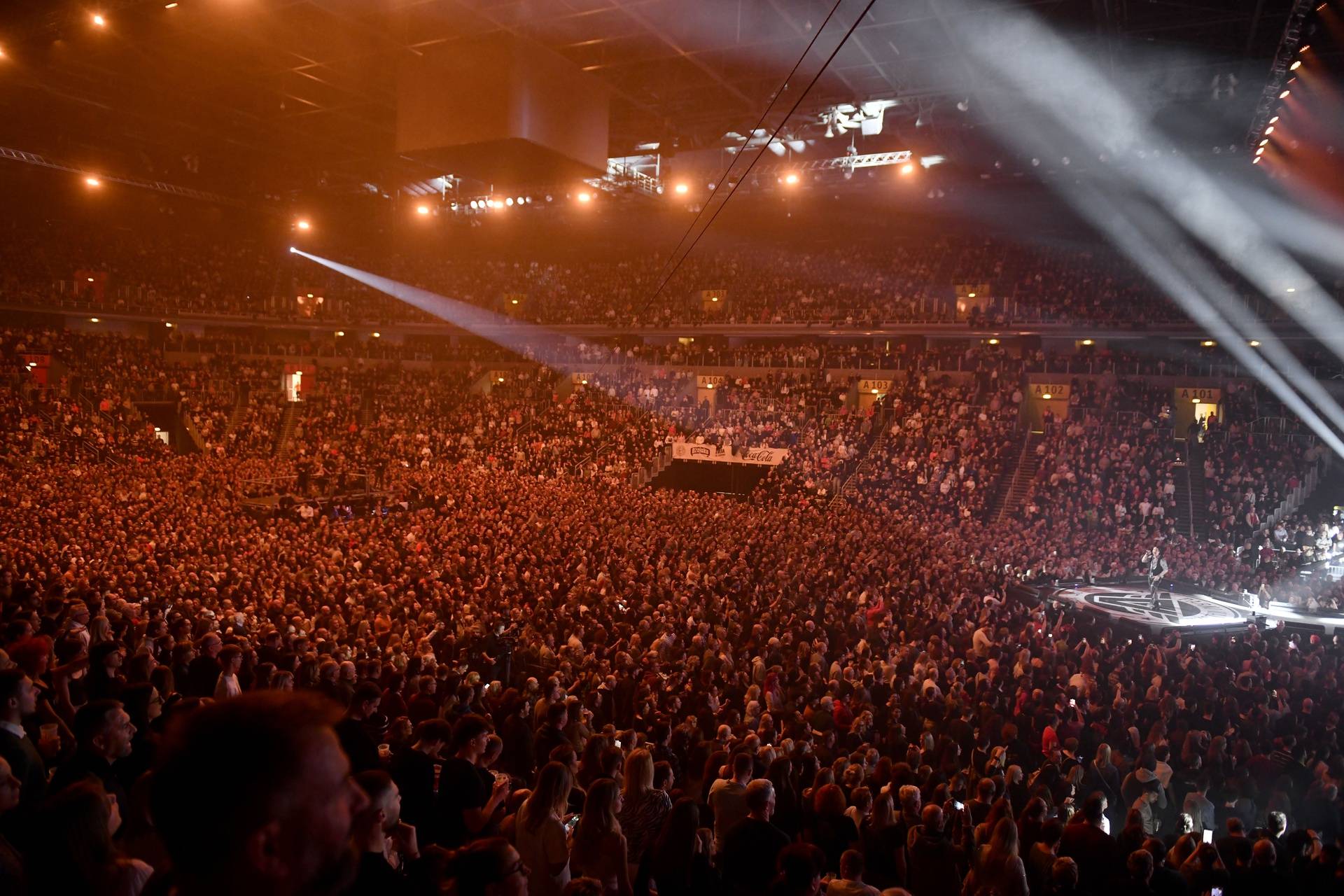 Zagreb: Parni Valjak održao koncert u Areni