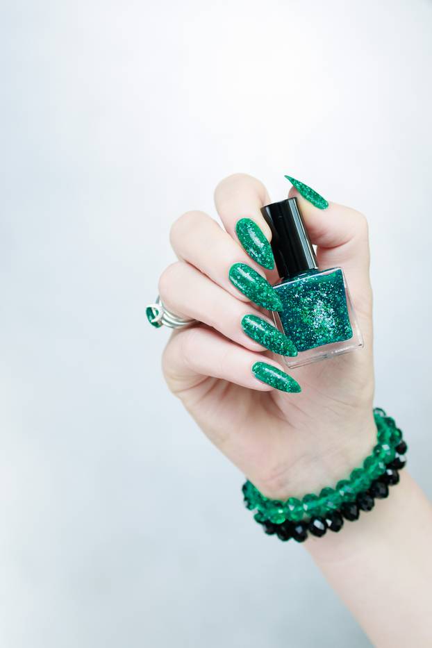 20 boja za nokte uz koje će ten izgledati savršeno preplanulo