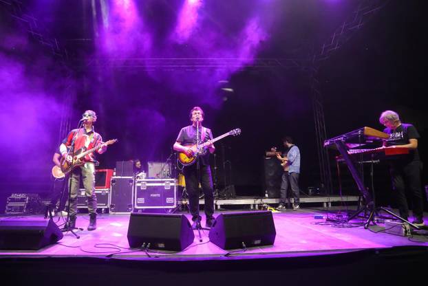 Osijek: Bajaga i Instruktori održali koncert u dvorani Gradski vrt 