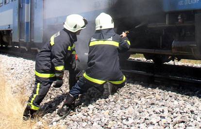 Slatina: Zapalio se putnički vlak zbog curenja goriva