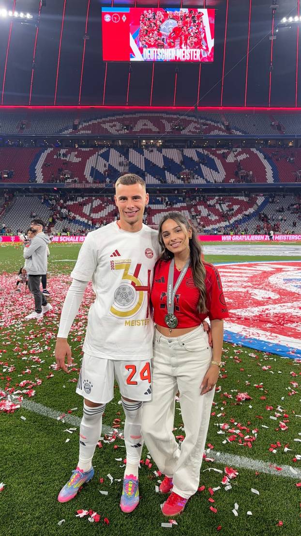 FOTO Julia je osvojila srce hit dinamovca. Godinama su skupa