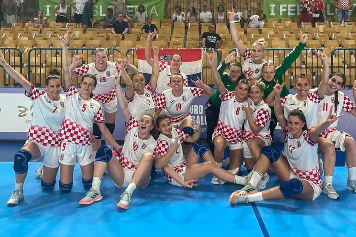 Nezaustavljive Hrvatice srušile i Crnu Goru! Ušle u četvrtfinale pa raspalile hit Dražena Zečića