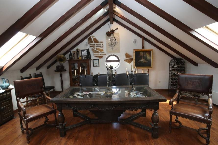 'Materi sam htio napraviti WC, a sad mi je tu vila s bazenom!'