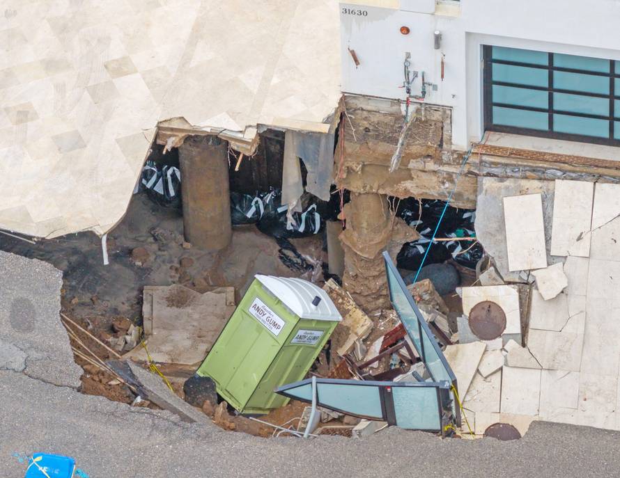 Nicolas Cage’s $10.5M Malibu beachfront mansion rocked by a massive SINKHOLE!
