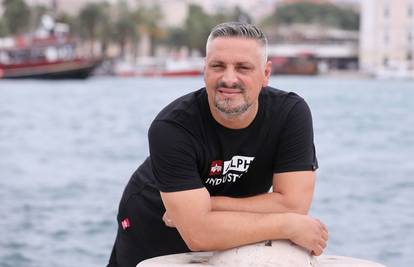 Poznati domaći pjevač dobio je šesto dijete: 'Napokon je došla'