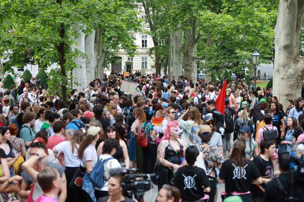 Zagreb: 25. Povorka ponosa LGBTIQ zajednice "Korak po korak, iskorak!"