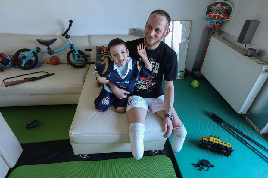 Zagreb: Paraolimpijac Toni Bošnjaković sa sinom Vinkom