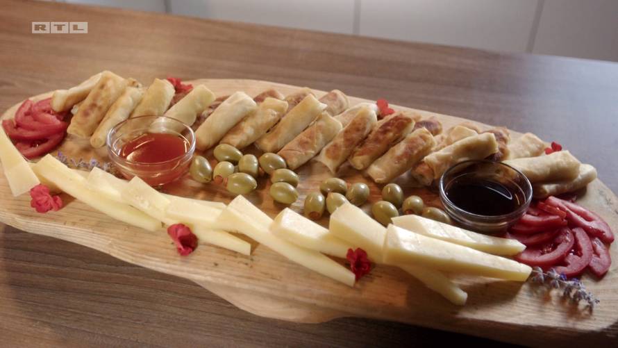 Ekipa se u 'Večeri za 5' ponovno odlično zabavila, a atmosfera je Mladenu donijela 71 bod