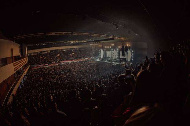FOTO Pogledajte kako je bilo drugu večer zaredom na koncertu Thompsona u Splitu