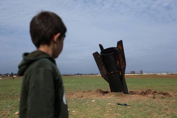 Missile falls near Qamishli International Airport
