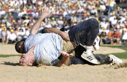 Jump je upao na travnjak pa zabio gol u Mađarskoj