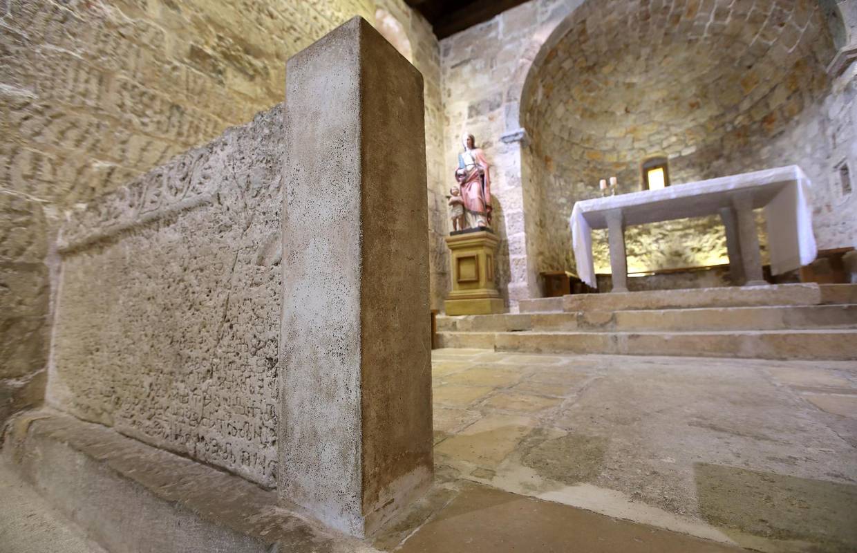 Pregled povijesti glagoljice i upute za pisanje u Večernjem