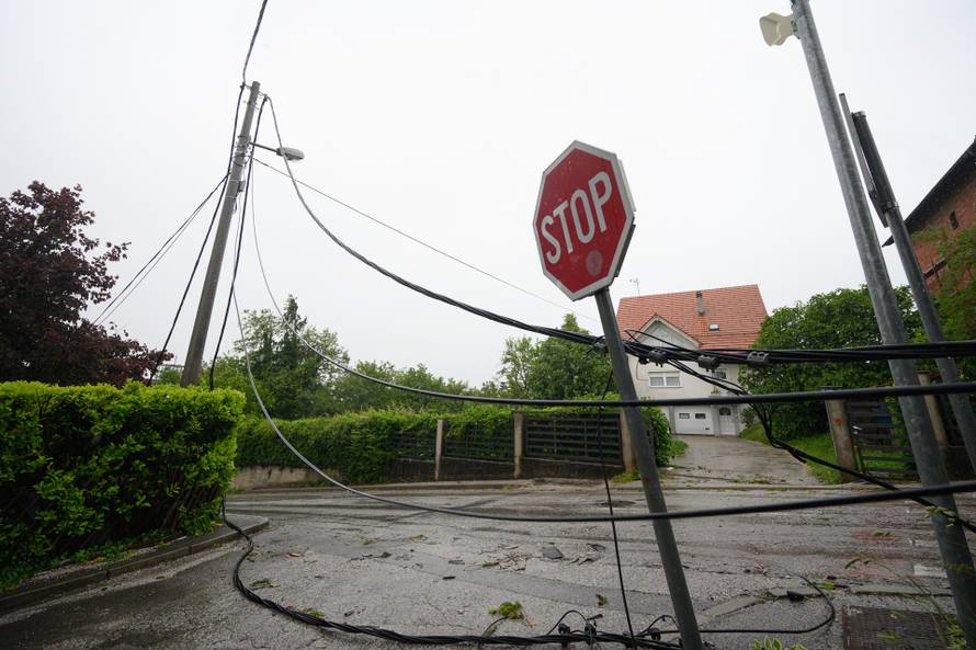 Zagreb: Nevrijeme rušilo stabla i vodove u naselju Mikulići