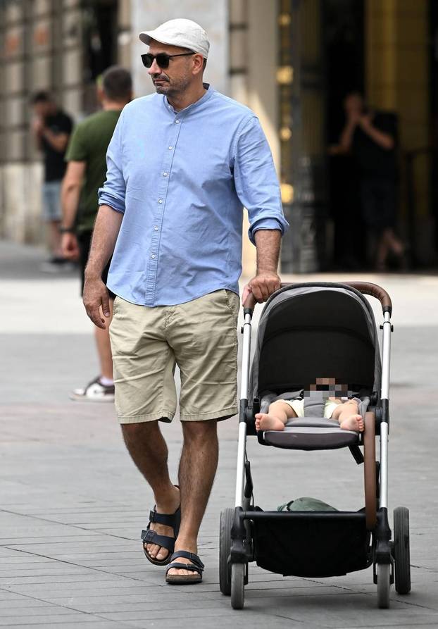 FOTO Ni tmurno vrijeme nije ih spriječilo! Pogledajte tko je sve prošetao centrom Zagreba...