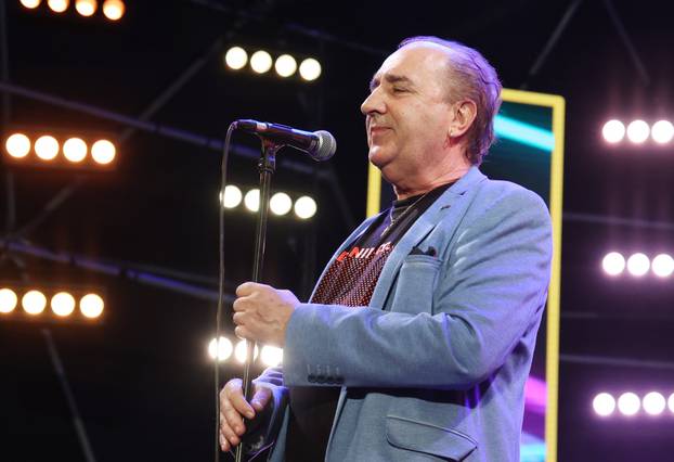 Vodice: Prve ve?eri 17. CMC festivala koncert je održao Mladen Grdovi?