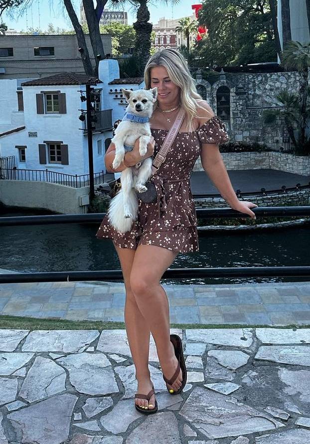 FOTO Nekad su dominirale u UFC-u, a danas zajedno snimaju sadržaj koji nije za svačije oči