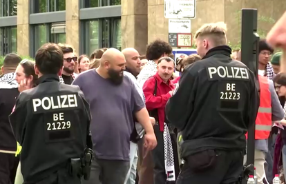 VIDEO Policija prekinula propalestinski skup u Berlinu