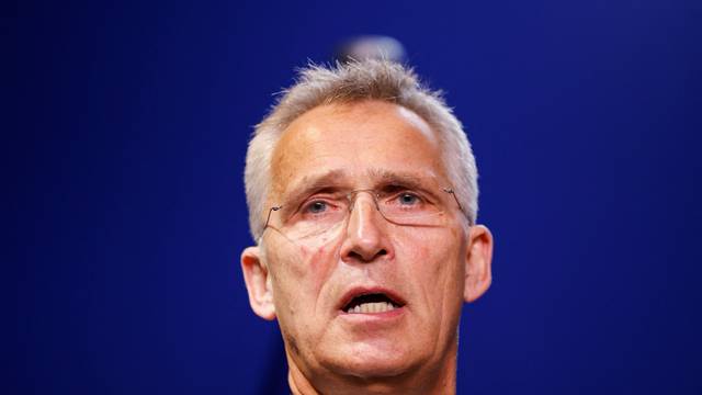 Stoltenberg: Članice NATO-a će nastaviti opskrbljivati Ukrajinu vojnom opremom