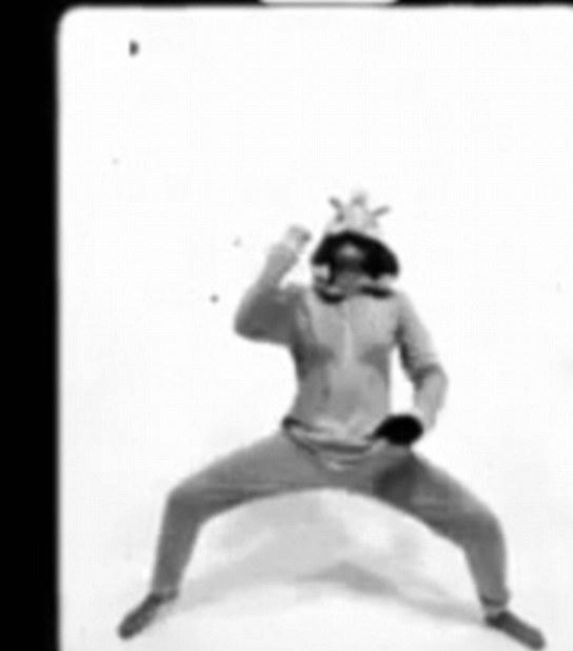 J dash wop official version. Видео трики танцует