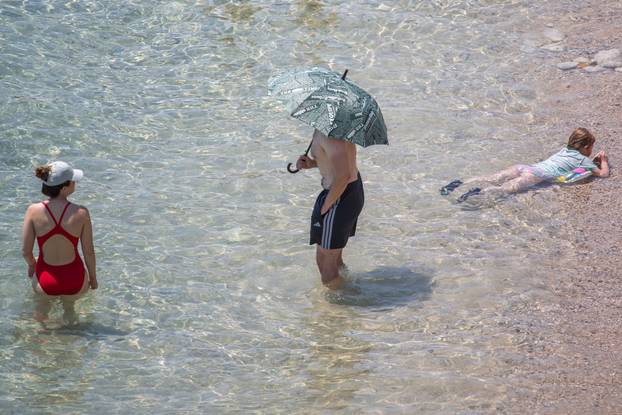 Dubrovnik: Kupanje na najpoznatijoj dubrovačkoj plaži