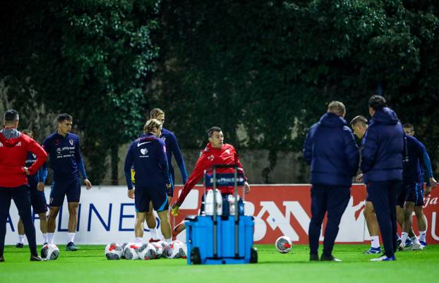 Zagreb: Nogometna reprezentacija odradila trening na terenu Hitrec Kacijan