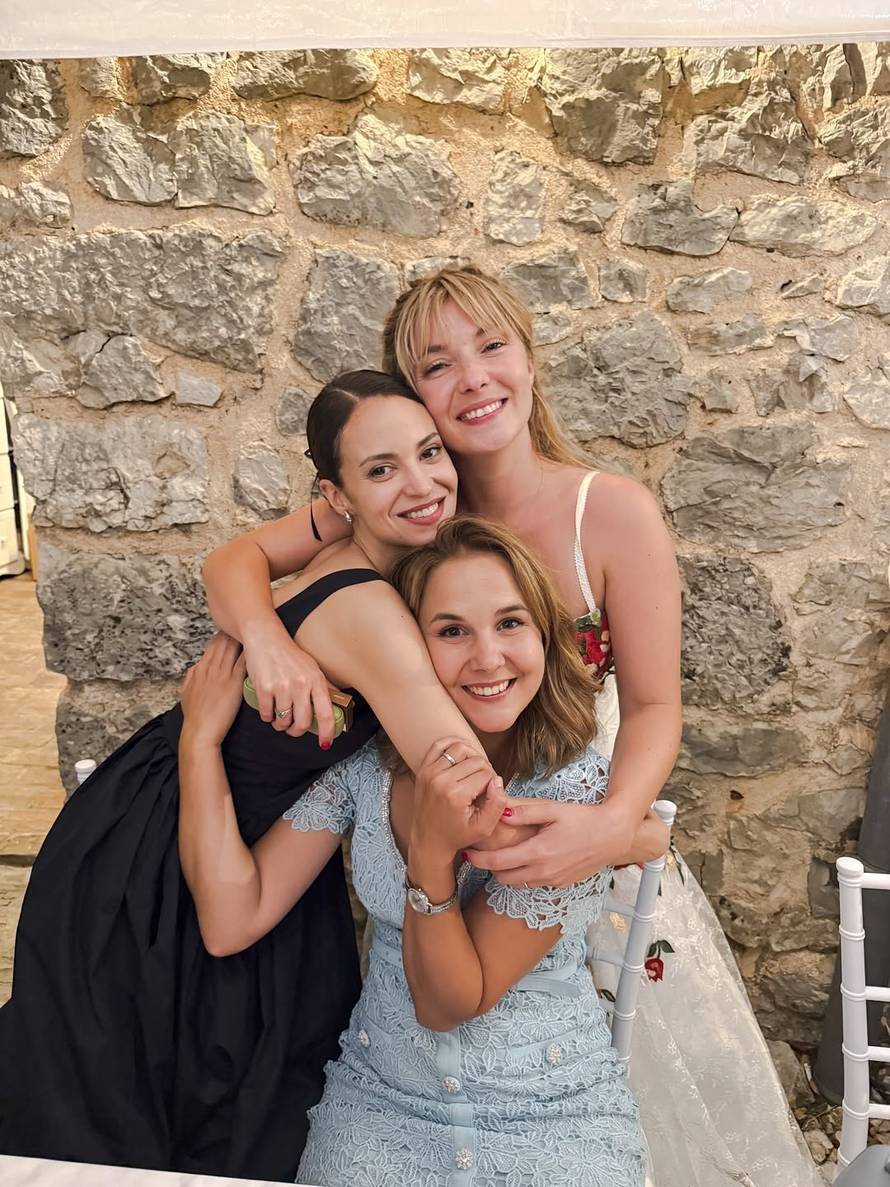 Glumci iz 'Kumova' vjenčali se u tajnosti: Otkrila ih je kolegica...