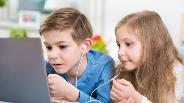 Briga o najmlađima: 'Želimo sigurniji internet za djecu'