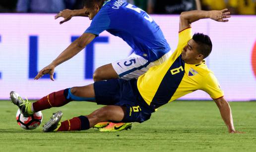 Ekvadoru je poništen čist gol! Brazilci izvukli bod na startu