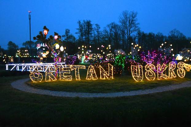 Grabovnica: Uskrsna čarolija svijetla obitelji Salaj