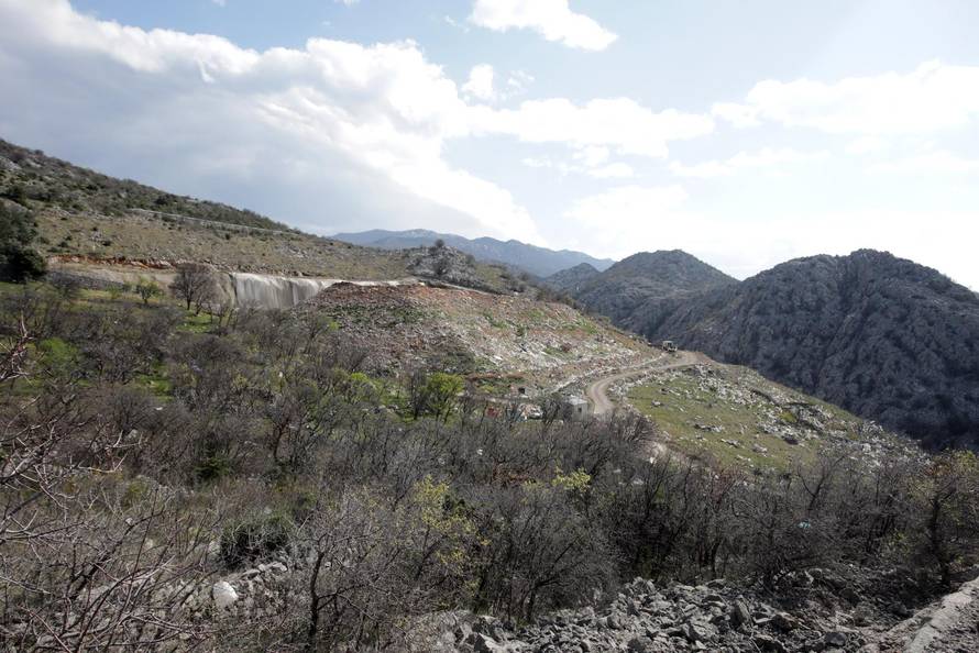 24SATA Sveti Juraj: Odlagalište otpada u sklopu Parka prirode Velebit