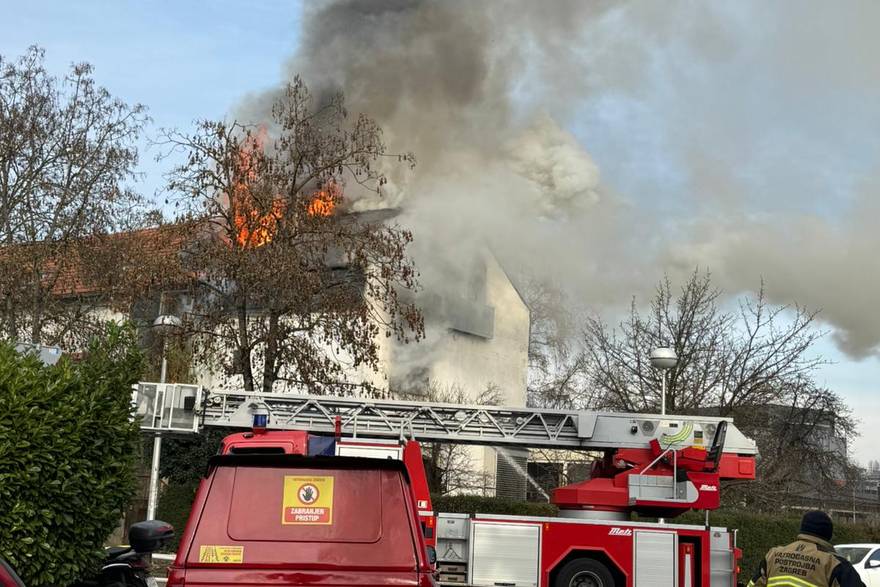 Po&zcaron;ar na ku&cacute;i u Zagrebu