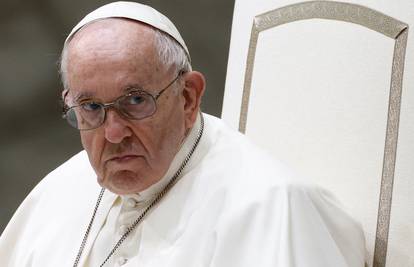Papa: 'Ludilo je pomišljati na korištenje nuklearnog oružja'