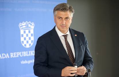 Hvalio se uspjesima, a smjene brojnih ministara "zaboravio": 'I Dalić mijenja ekipu pa što?'