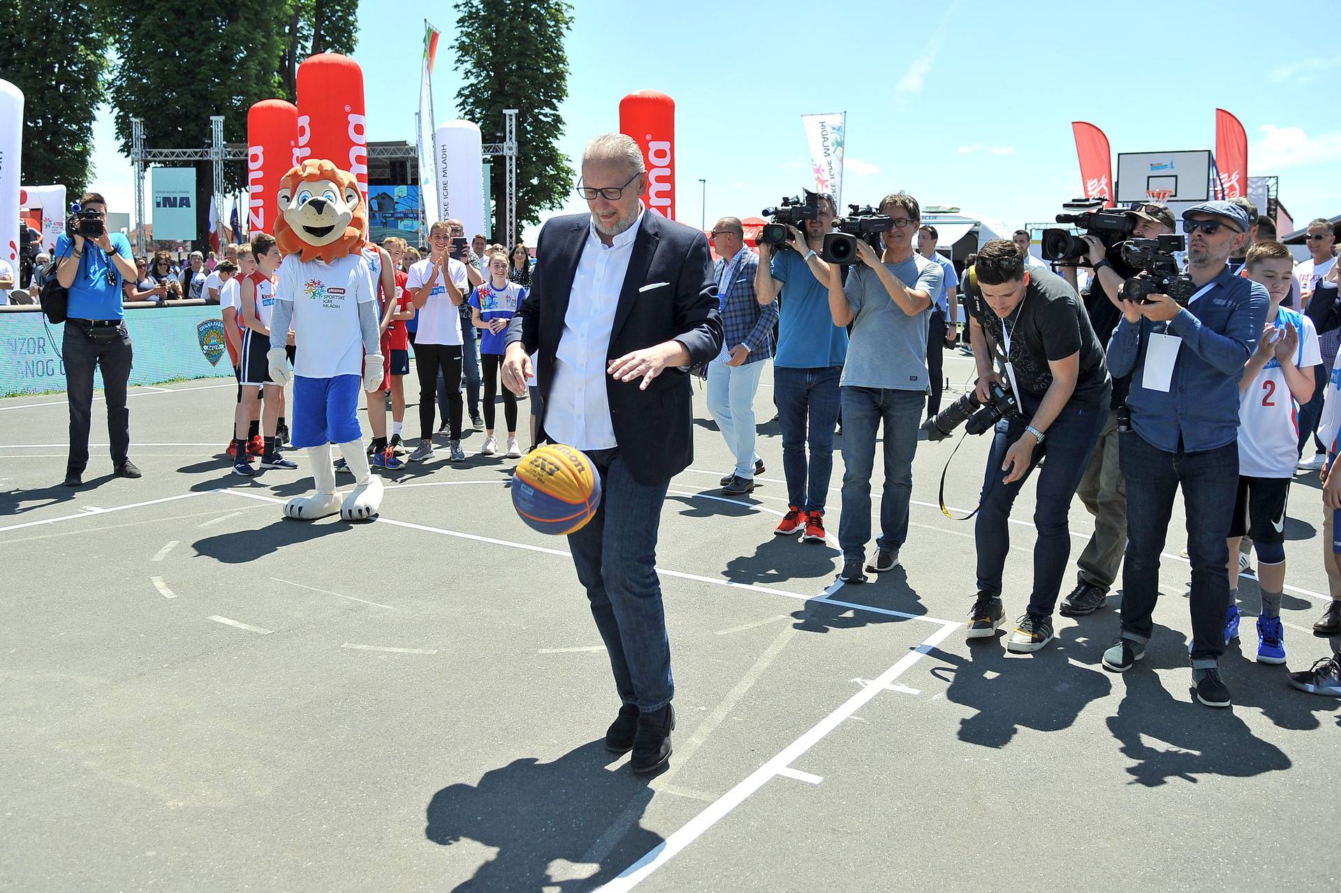 Davor Božinović tehnicirao na svečanom otvorenju Sportskih igri mladih u Prelogu