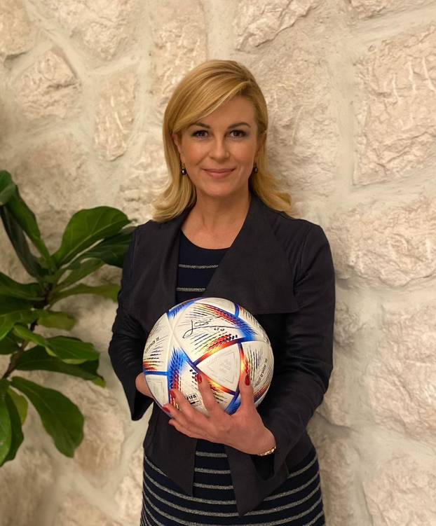 Kolinda se hvalila loptom, a svi su gledali u njenu nikad vitkiju figuru: Evo kako se mijenjala
