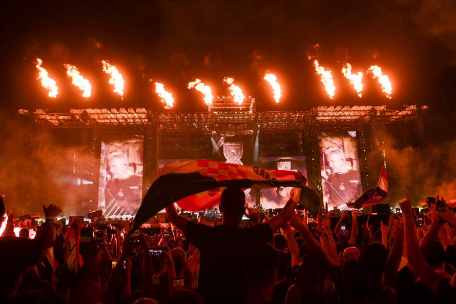 Veliki koncert Marka Perkovića Thompsona u Sinju