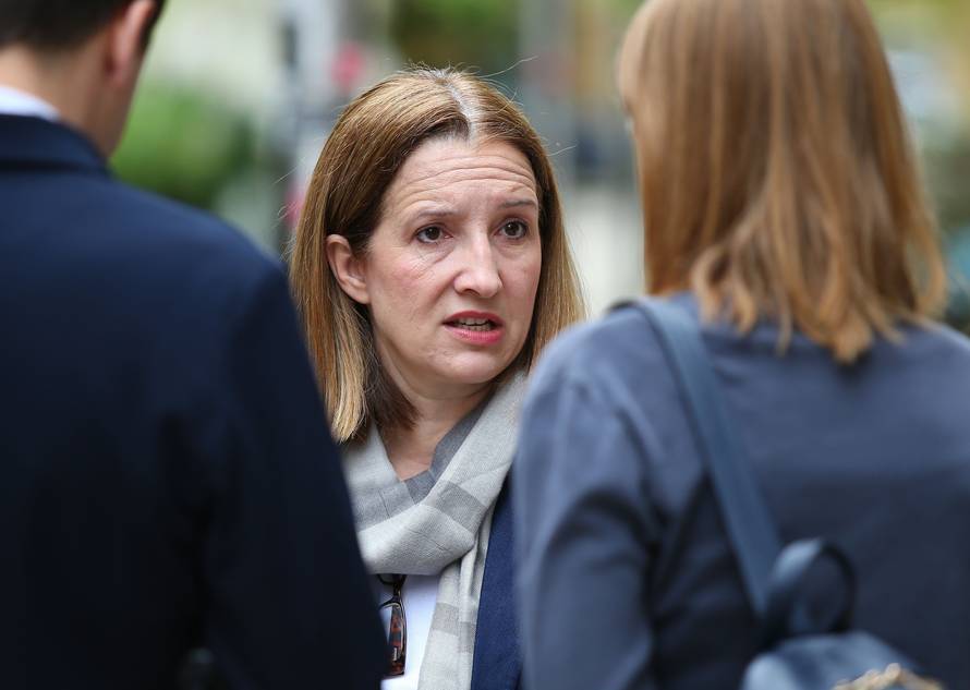 Komadinu ne brine rast Živog zida, s njima bi i u pregovore