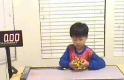 Kinez (6) složio Rubikovu kocku za 37 sekundi
