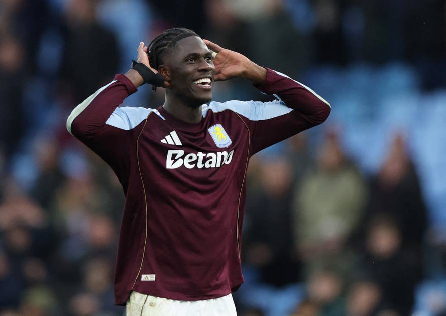 Premier League - Aston Villa v Manchester City