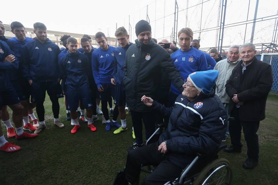 Zagreb: Nogometne legende posjetile igraÄe GNK Dinamo