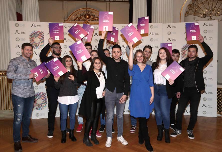 Dodijeljene stipendije akcije "Korak u život"