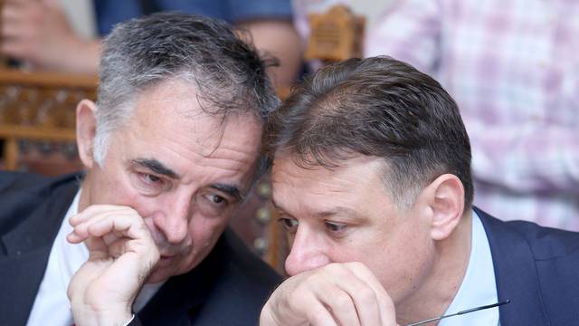 Pupovac se protivi: Plenković će zbog Tita ostati bez većine?