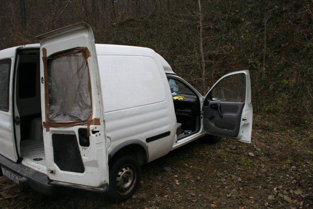 Ukrao auto, motocikl, pljačkao,  pokušao je pregaziti policajce...